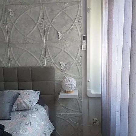 Balcony And Parking, 1min To Shop, Near * Pula