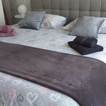 Balcony And Parking, 1min To Shop, Near Apartment *