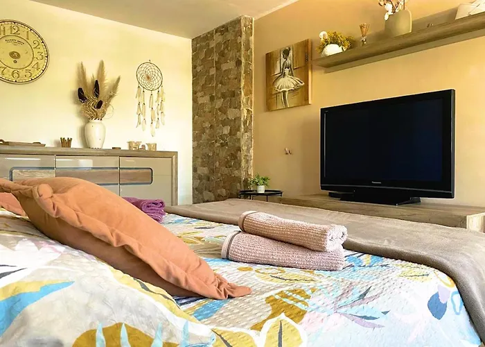 Daire Balcony And Parking, 1min To Shop, Near