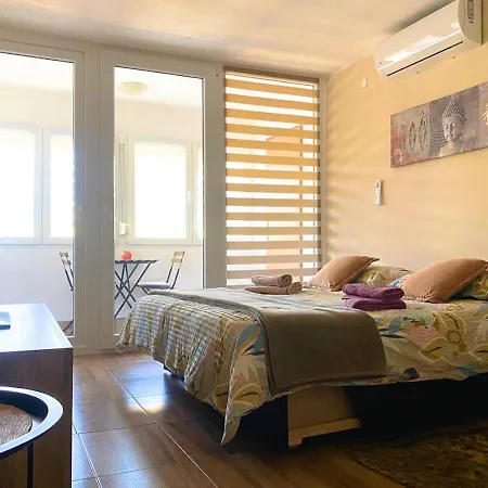 Balcony And Parking, 1min To Shop, Near * Pola